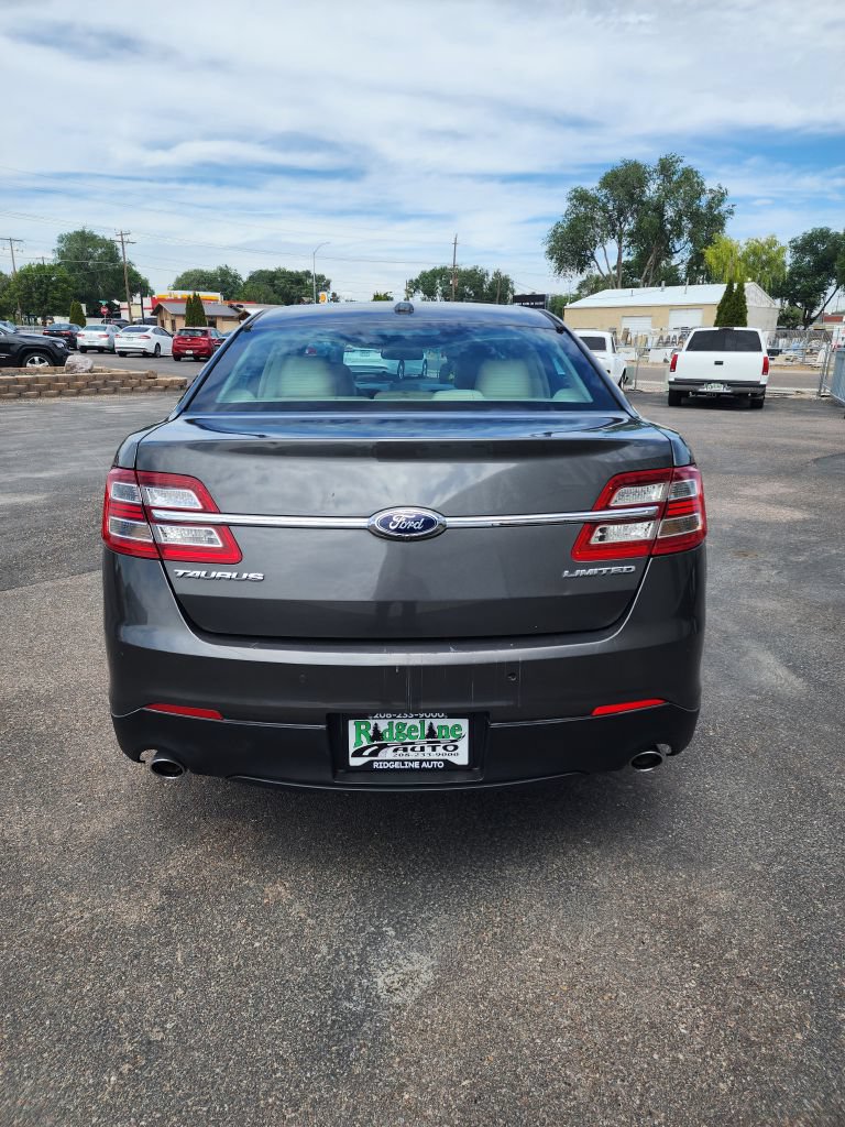 Used 2016 Ford Taurus Limited FWD image 5