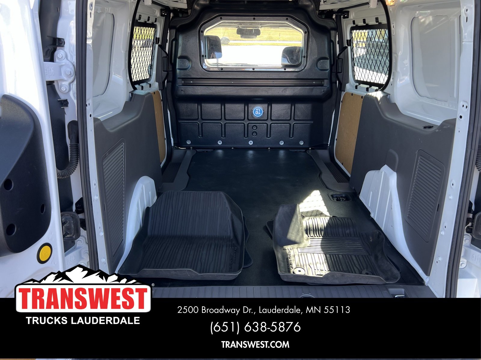 Used 2021 Ford Transit Connect XLT image 7