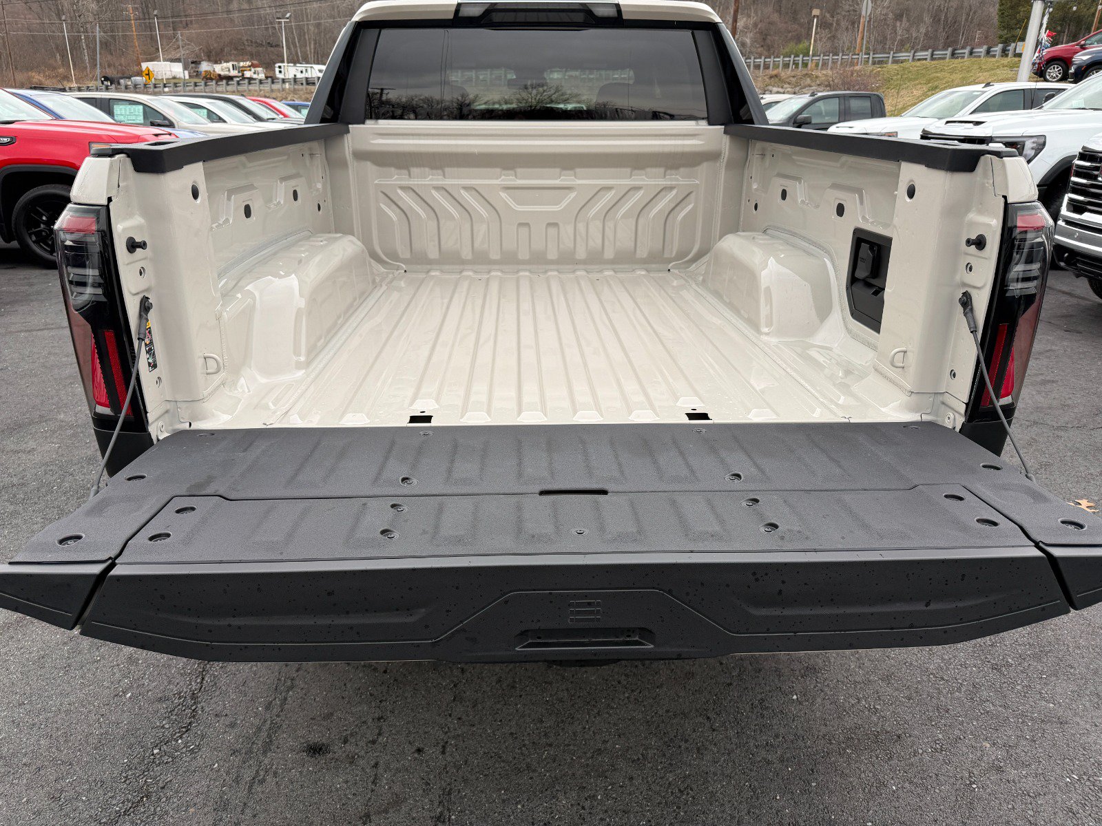 New 2026 GMC Sierra EV Elevation AWD/4WD image 18
