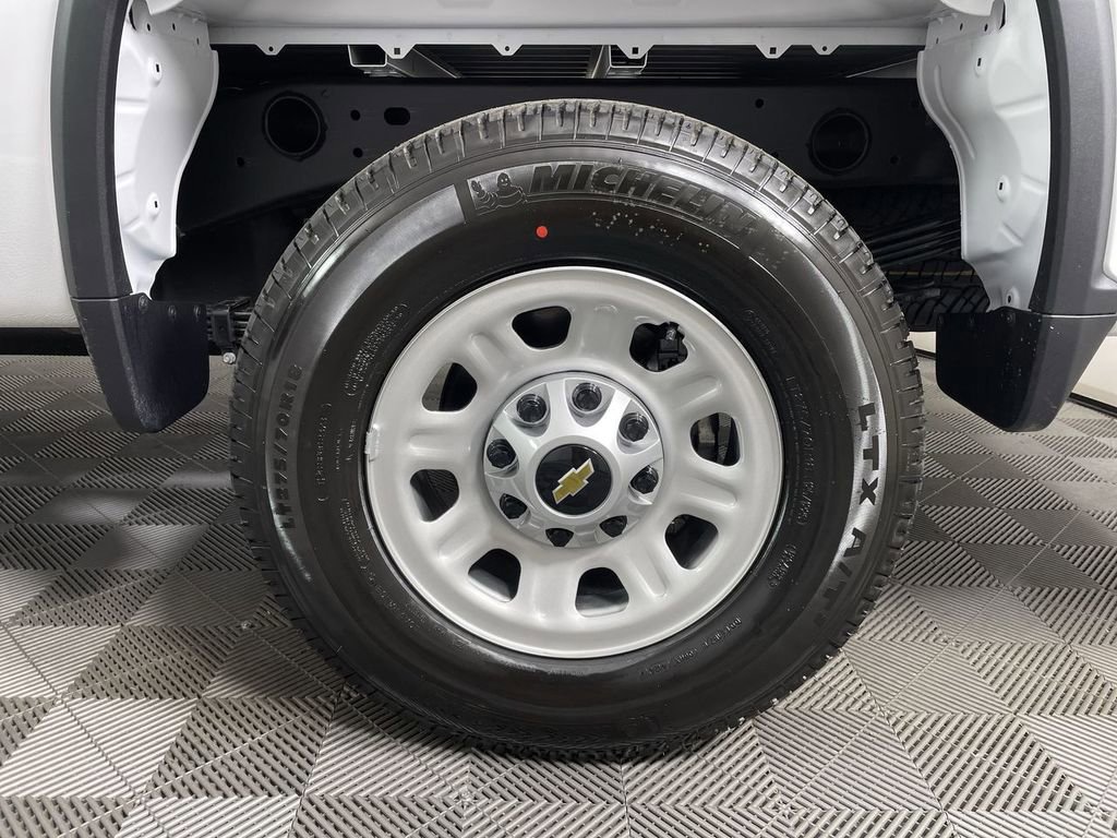 New 2025 Chevrolet Silverado 2500 W/T image 29