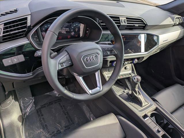 New 2025 Audi Q3 2.0T Premium image 9