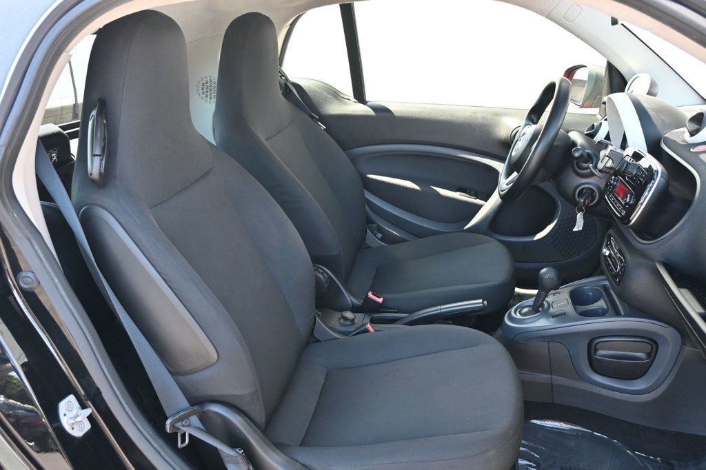 Used 2017 smart fortwo electric drive image 13