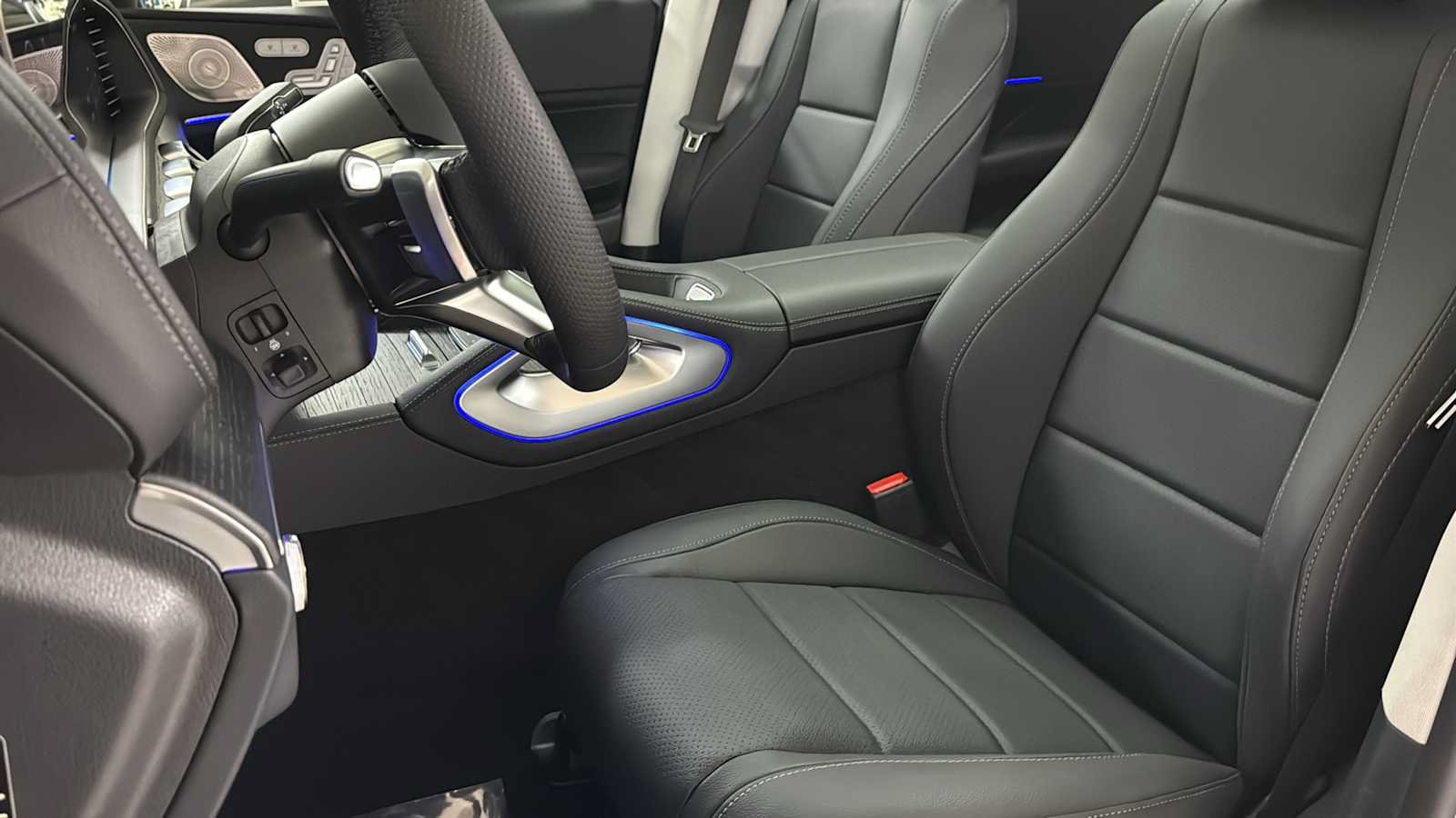 New 2026 Mercedes-Benz GLS 450 4MATIC image 29