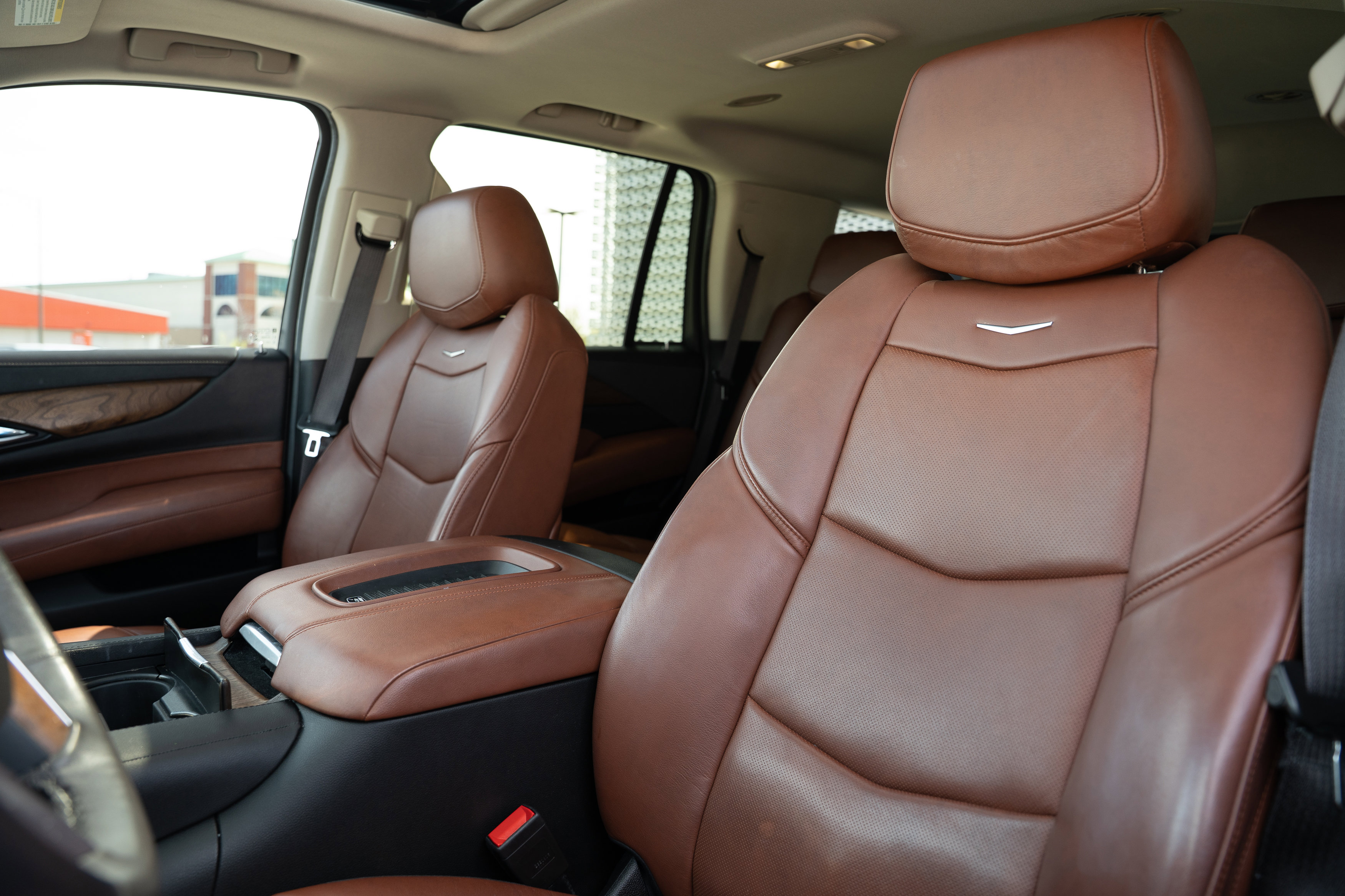 Used 2020 Cadillac Escalade Luxury AWD/4WD image 24