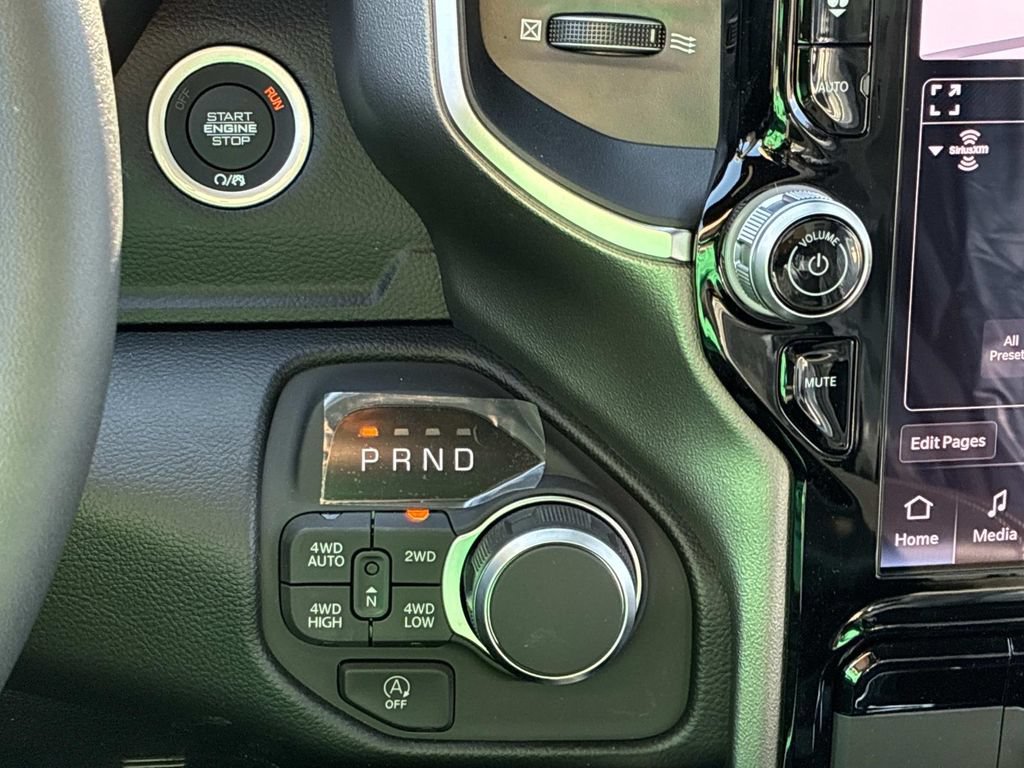 New 2026 RAM 1500 Big Horn AWD/4WD image 11