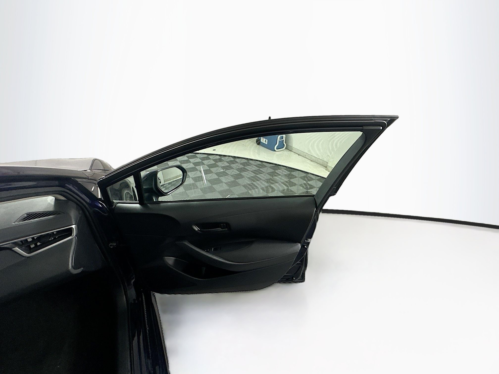 Used 2024 Toyota Corolla LE FWD image 31