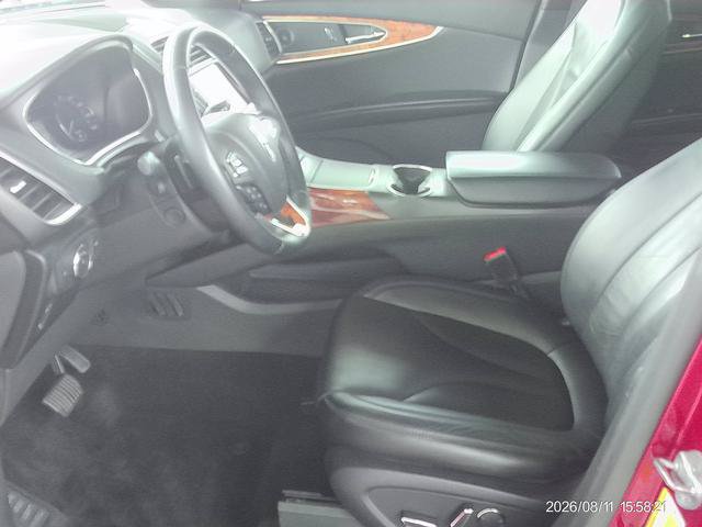 Used 2016 Lincoln MKX Select w/ Select Plus Package FWD image 8