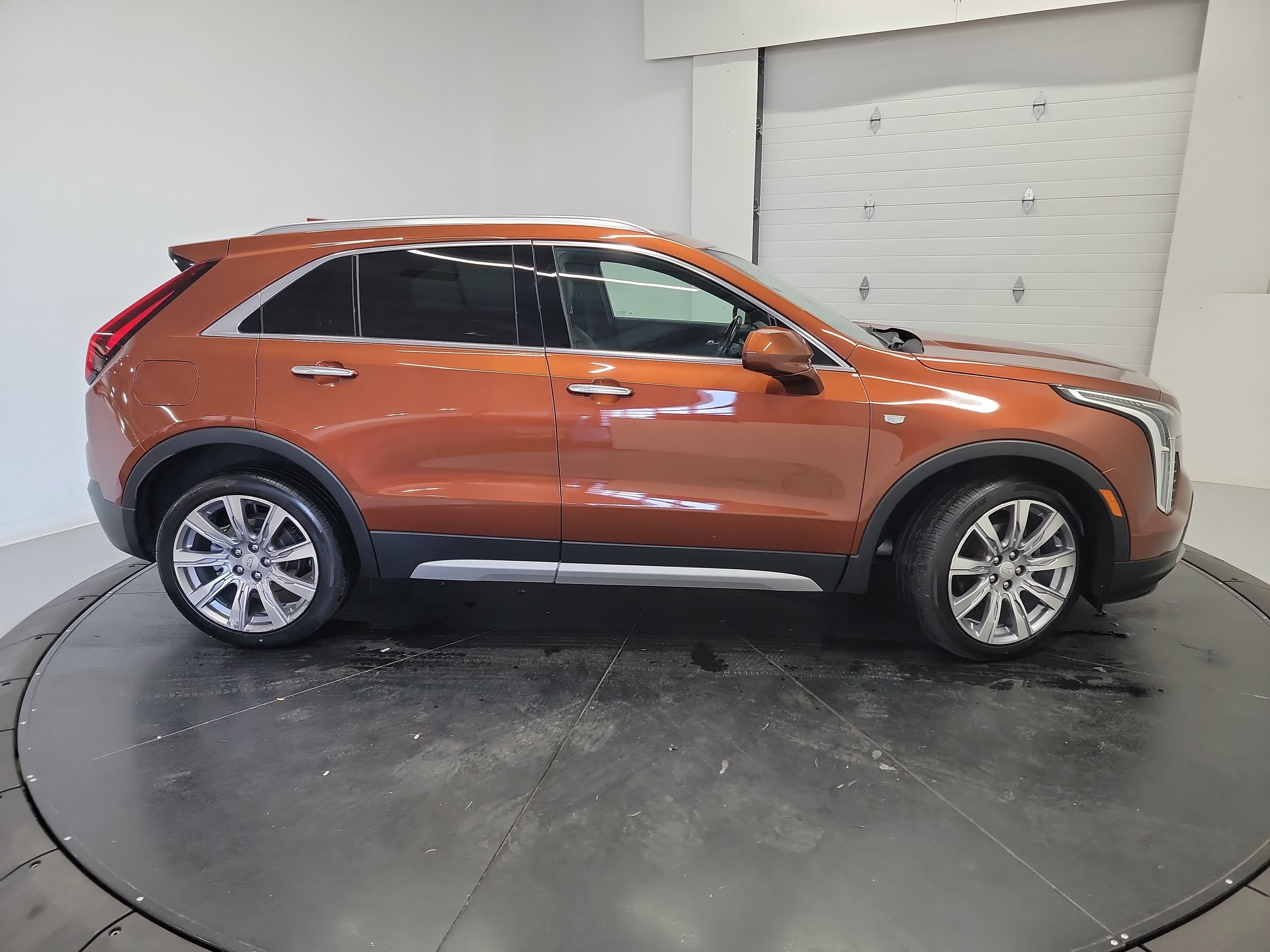 Used 2019 Cadillac XT4 Premium Luxury AWD/4WD image 11