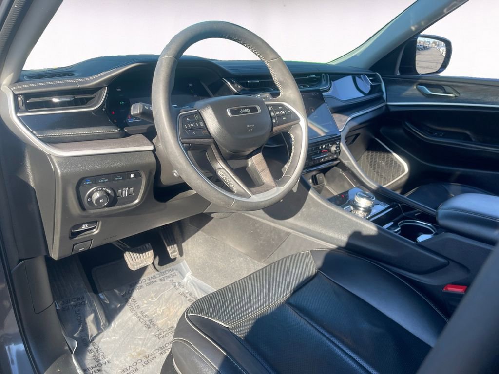 Used 2022 Jeep Grand Cherokee Limited 4xe w/ Luxury Tech Group II image 10