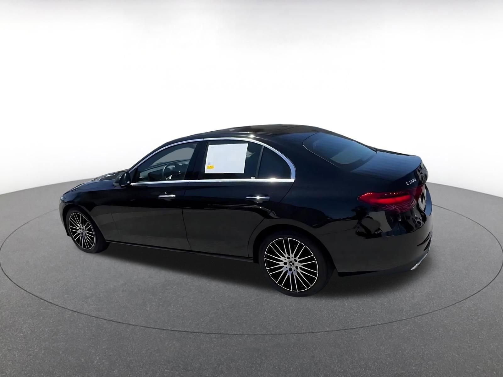 Used 2024 Mercedes-Benz C 300 Sedan image 10