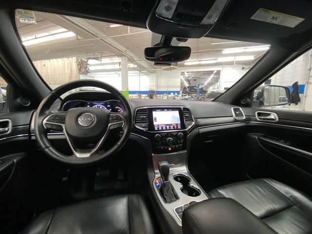 Used 2019 Jeep Grand Cherokee Limited image 27