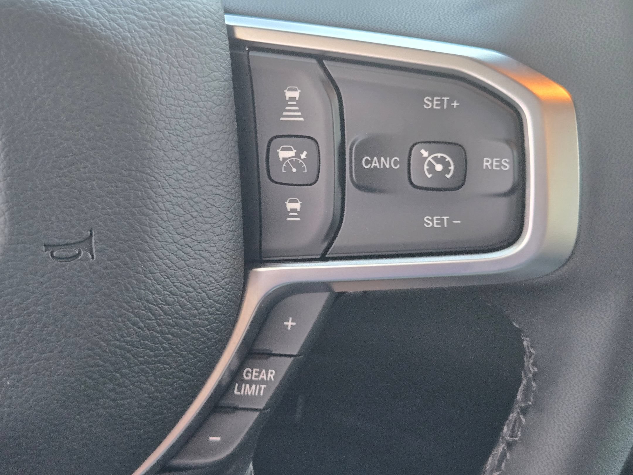 New 2026 RAM 2500 Big Horn AWD/4WD image 25