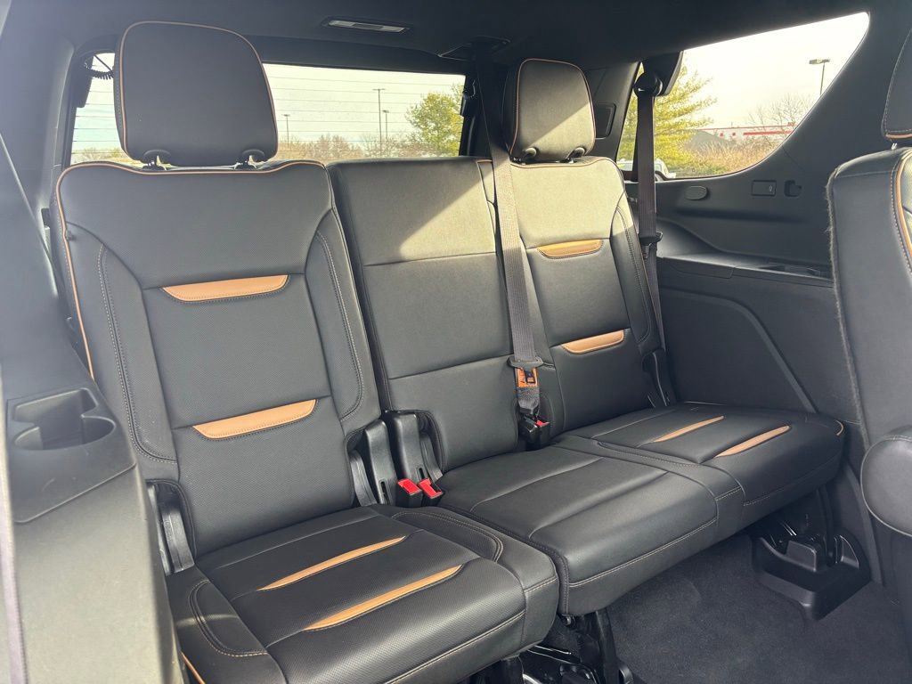 Used 2022 GMC Yukon AT4 w/ Technology Package image 25