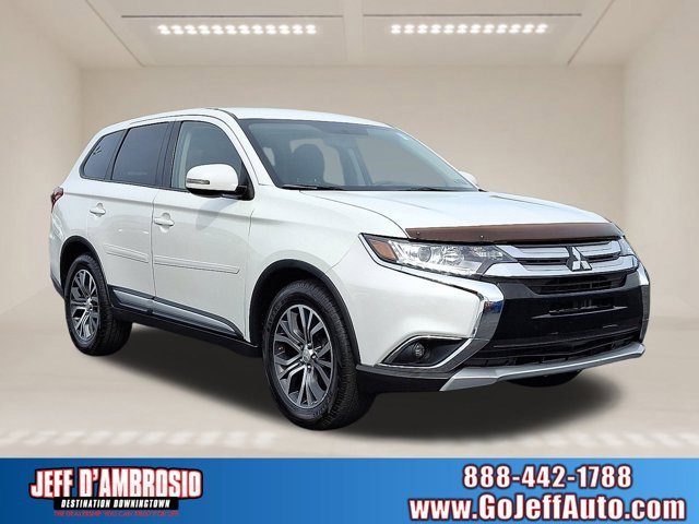 Used 2017 Mitsubishi Outlander SE