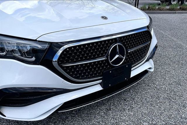 Certified 2024 Mercedes-Benz E 350 4MATIC Sedan image 5