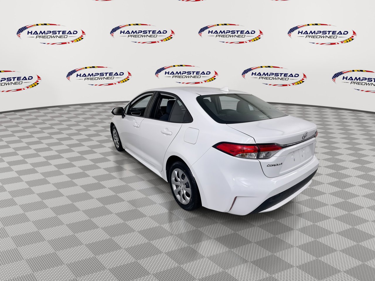 Used 2022 Toyota Corolla LE image 6
