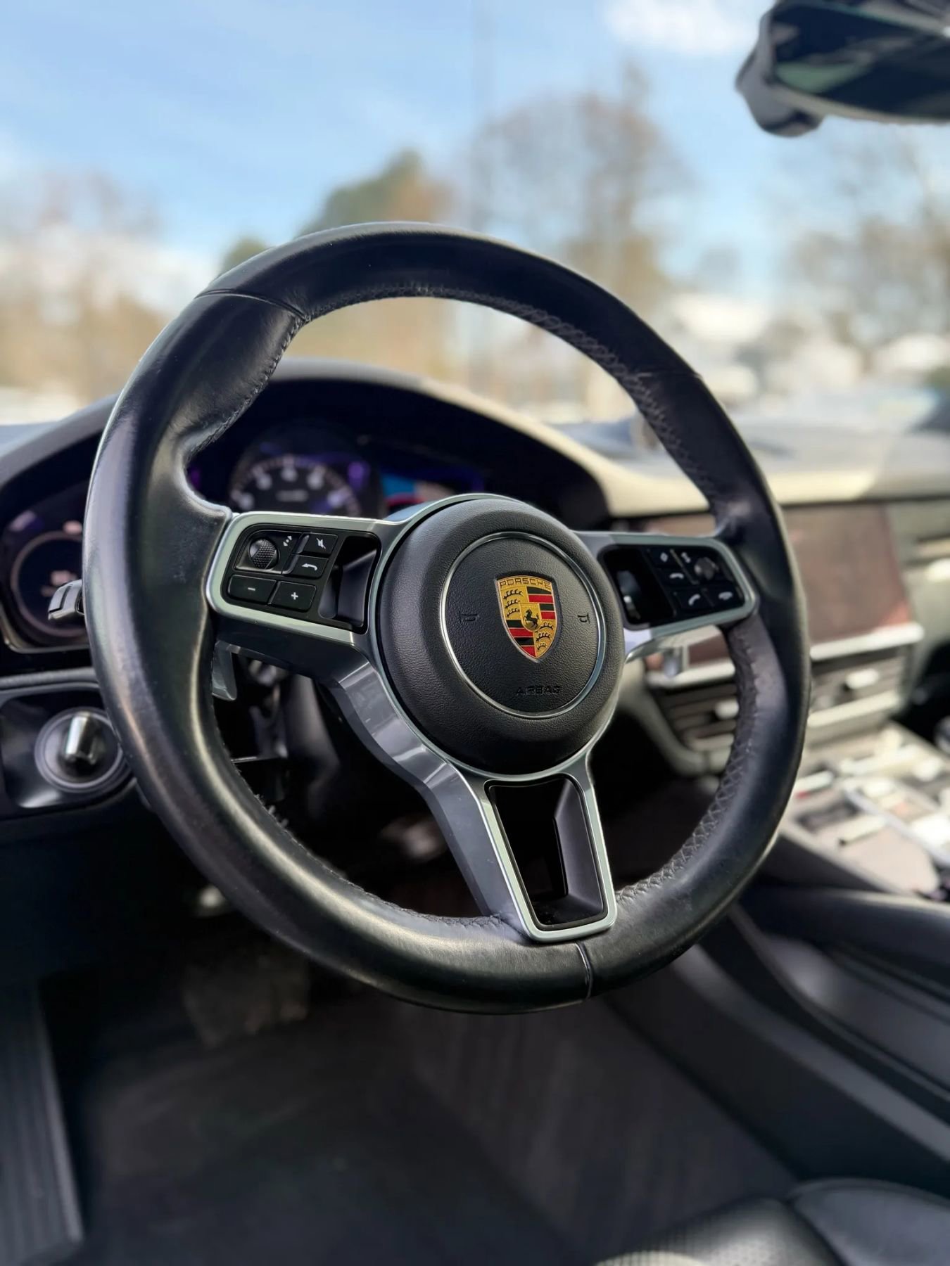 Used 2021 Porsche Cayenne AWD/4WD image 3