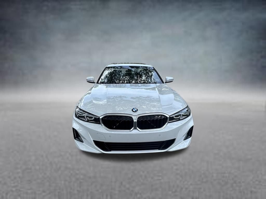 Used 2025 BMW 330i Sedan RWD image 2