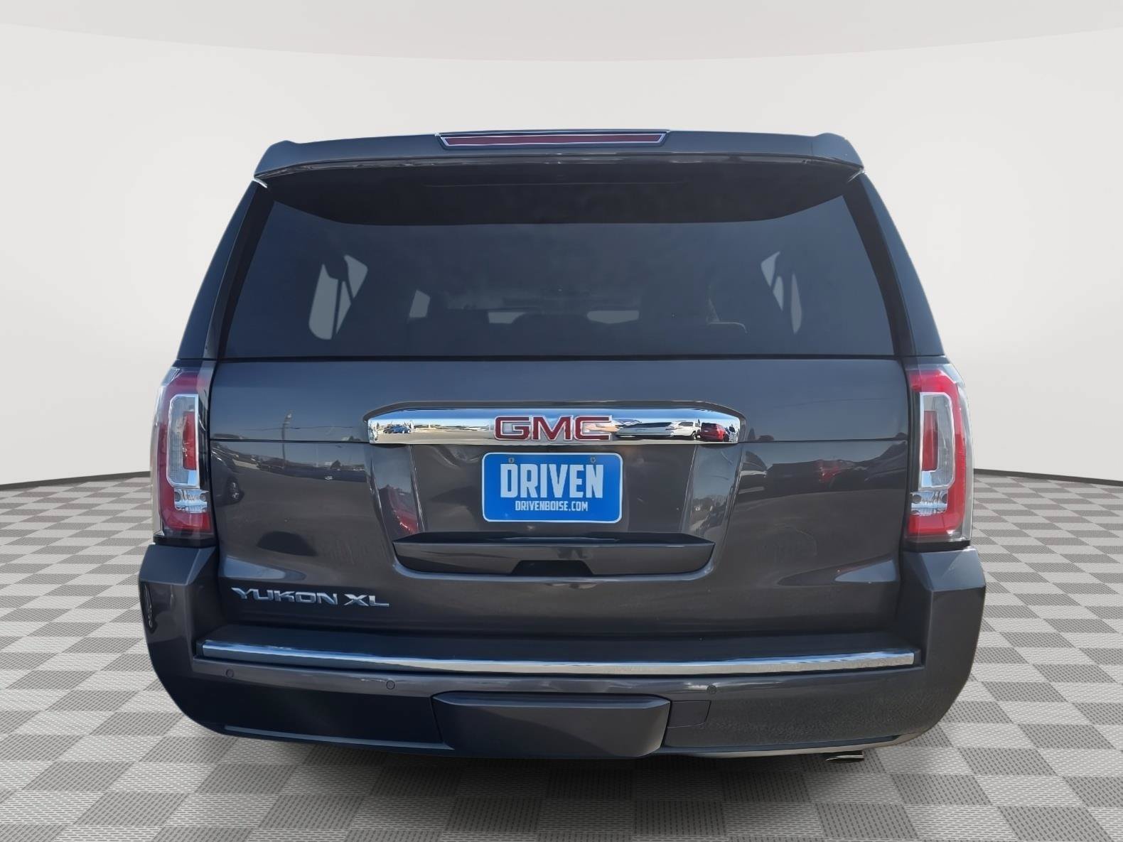 Used 2018 GMC Yukon XL Denali w/ Denali Ultimate Package AWD/4WD image 5