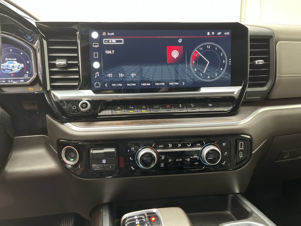 Certified 2022 GMC Sierra 1500 SLT w/ SLT Premium Plus Package AWD/4WD image 20