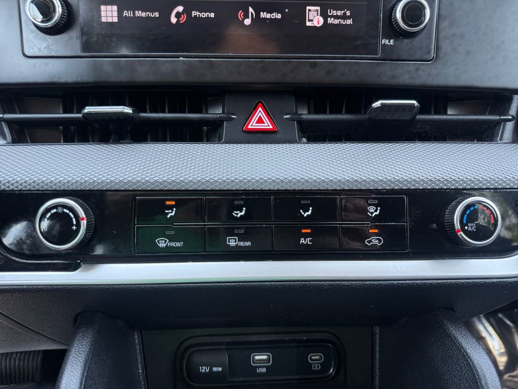 Certified 2025 Kia Sportage LX AWD/4WD image 29