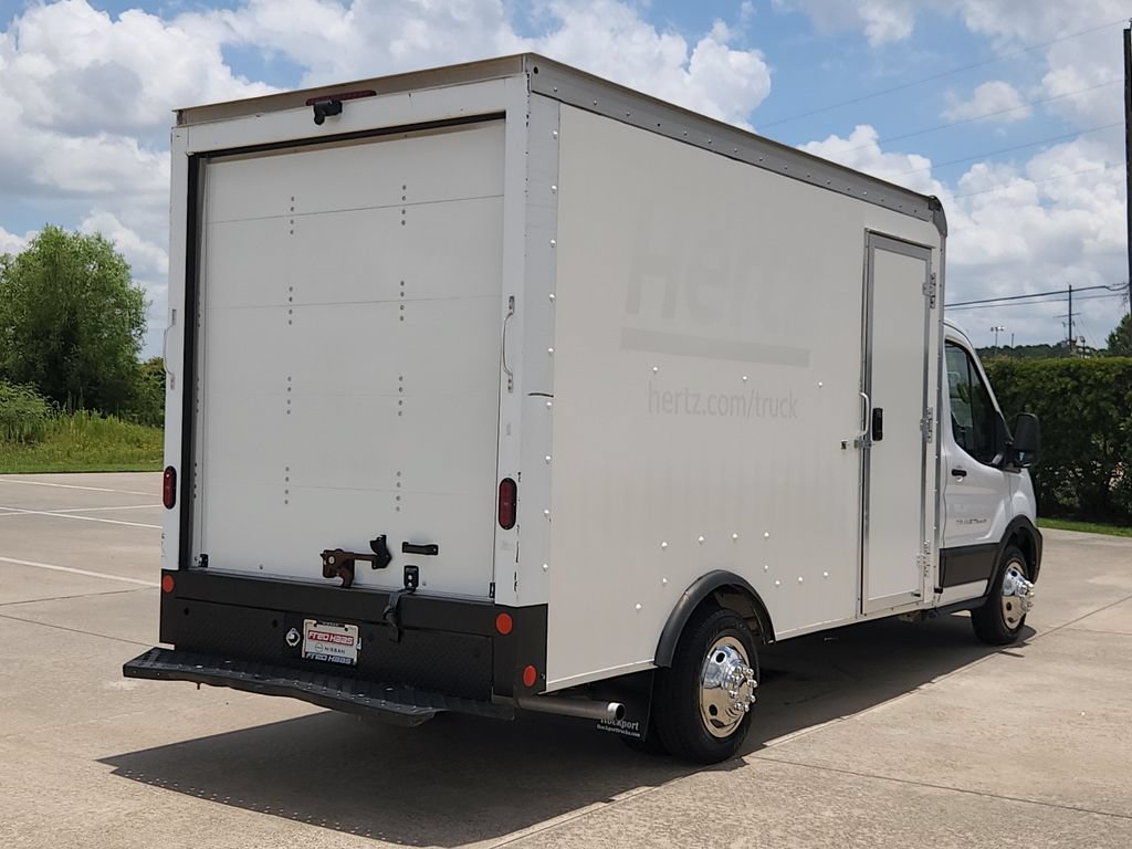 Used 2022 Ford Transit 350 DRW RWD image 5