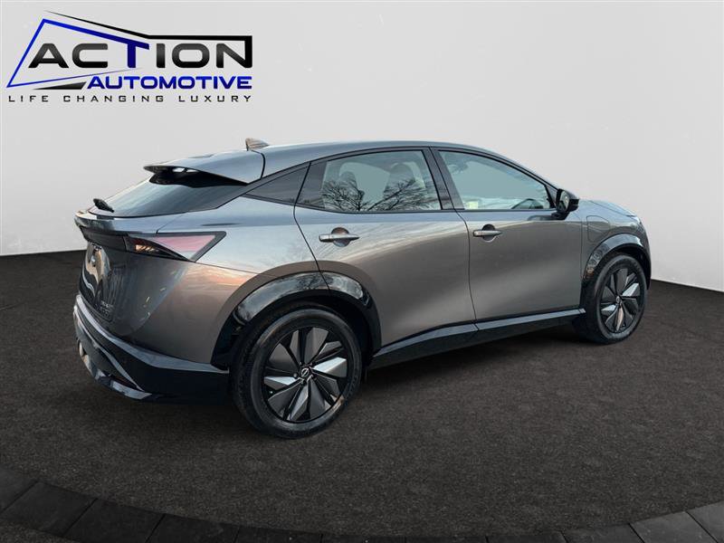 Used 2024 Nissan Ariya AWD image 8