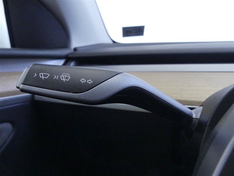 Used 2023 Tesla Model Y Long Range AWD/4WD image 20