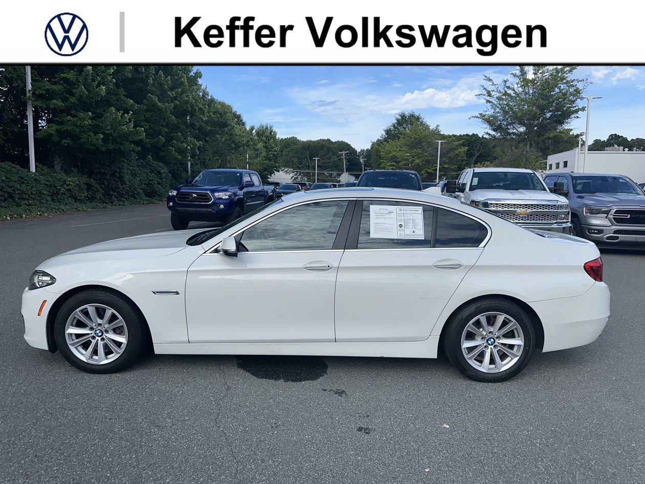 Used 2016 BMW 528i Sedan RWD image 2