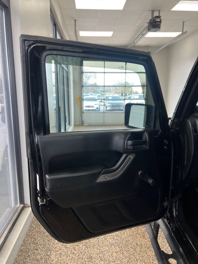 Used 2013 Jeep Wrangler Unlimited Sport image 18