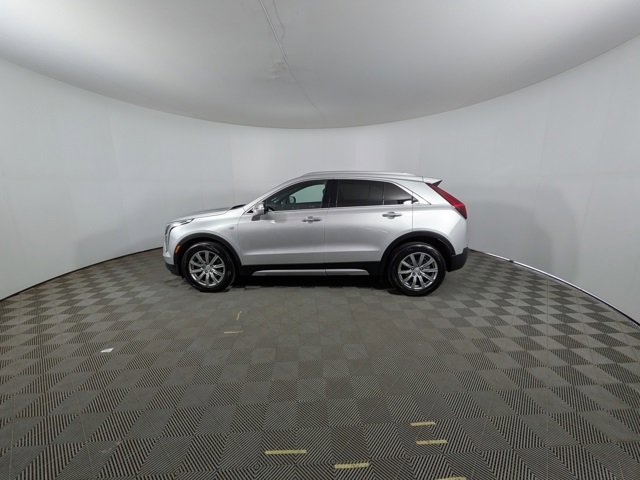 Certified 2022 Cadillac XT4 Premium Luxury w/ Enhanced Visibility Package image 22