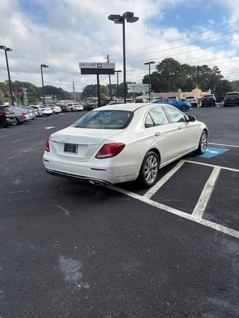 Used 2018 Mercedes-Benz E 300 image 5