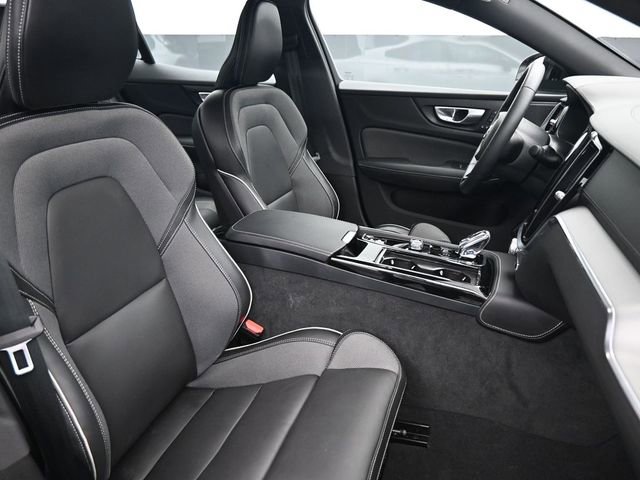 Used 2024 Volvo S60 T8 Ultimate w/ Climate Package image 34