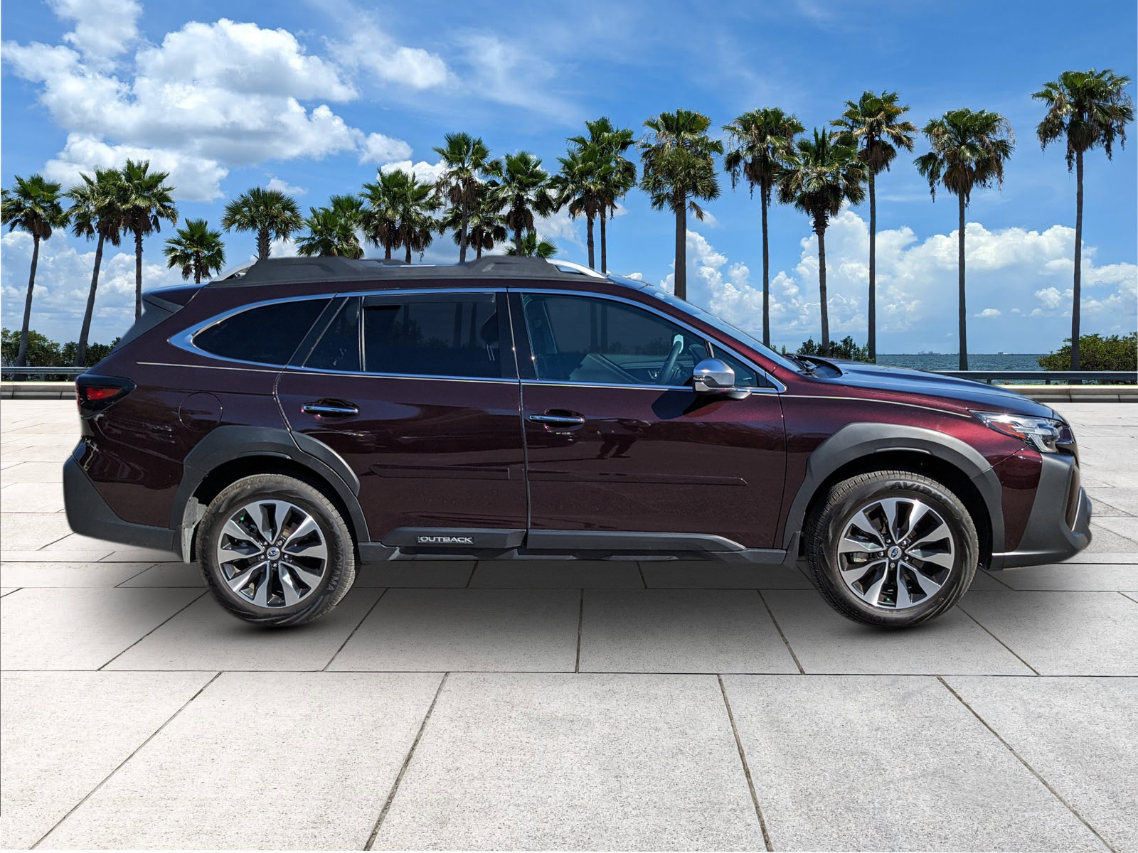 Used 2025 Subaru Outback Touring XT image 9