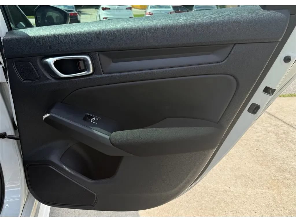 Used 2023 Honda Civic Sport image 29