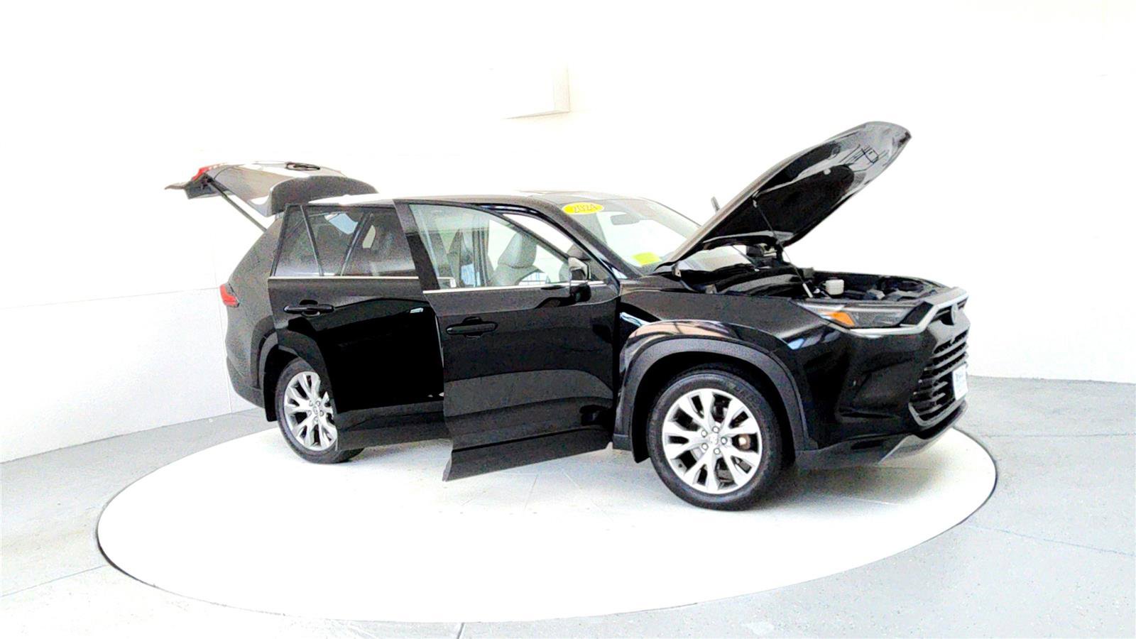 Used 2024 Toyota Grand Highlander Limited image 12