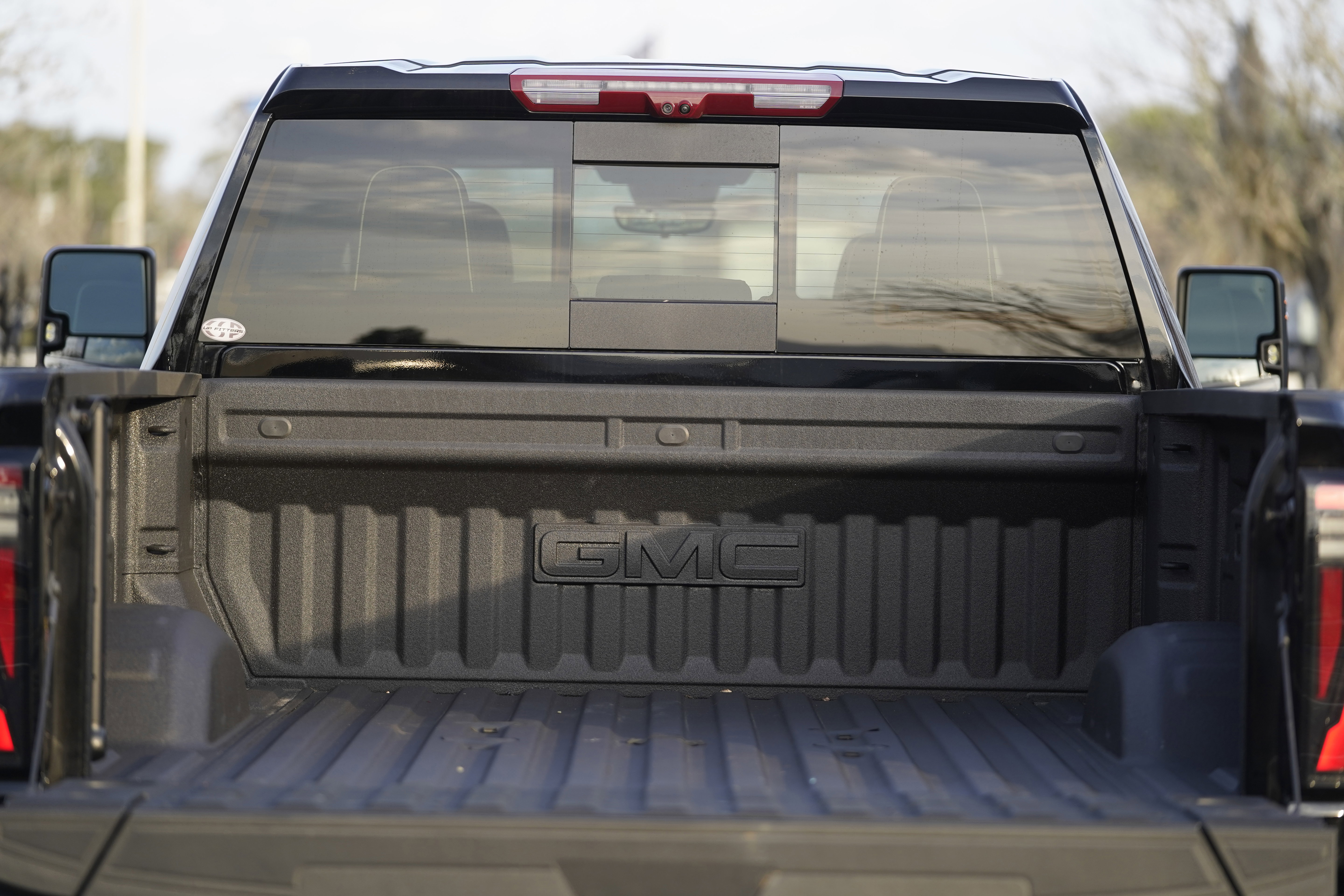 Used 2025 GMC Sierra 2500 AT4X image 45
