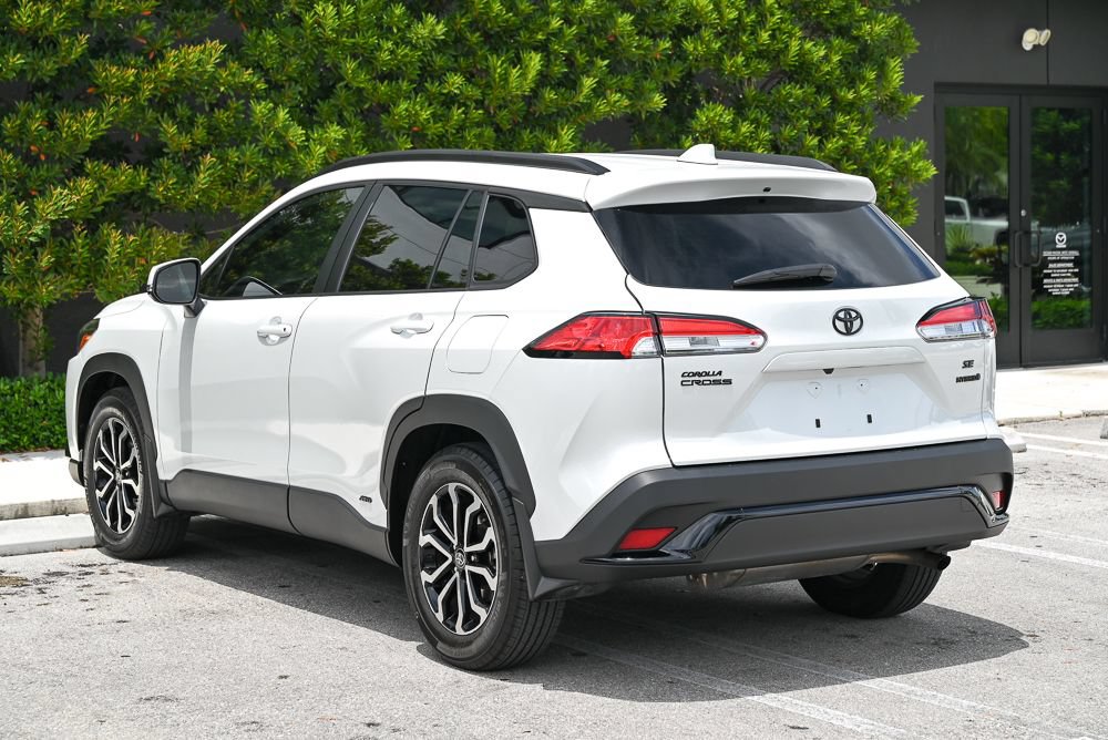 Used 2023 Toyota Corolla Cross AWD Hybrid image 6