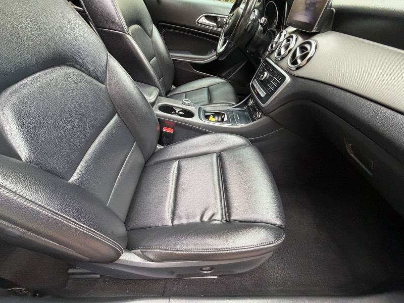 Used 2018 Mercedes-Benz GLA 250 image 51