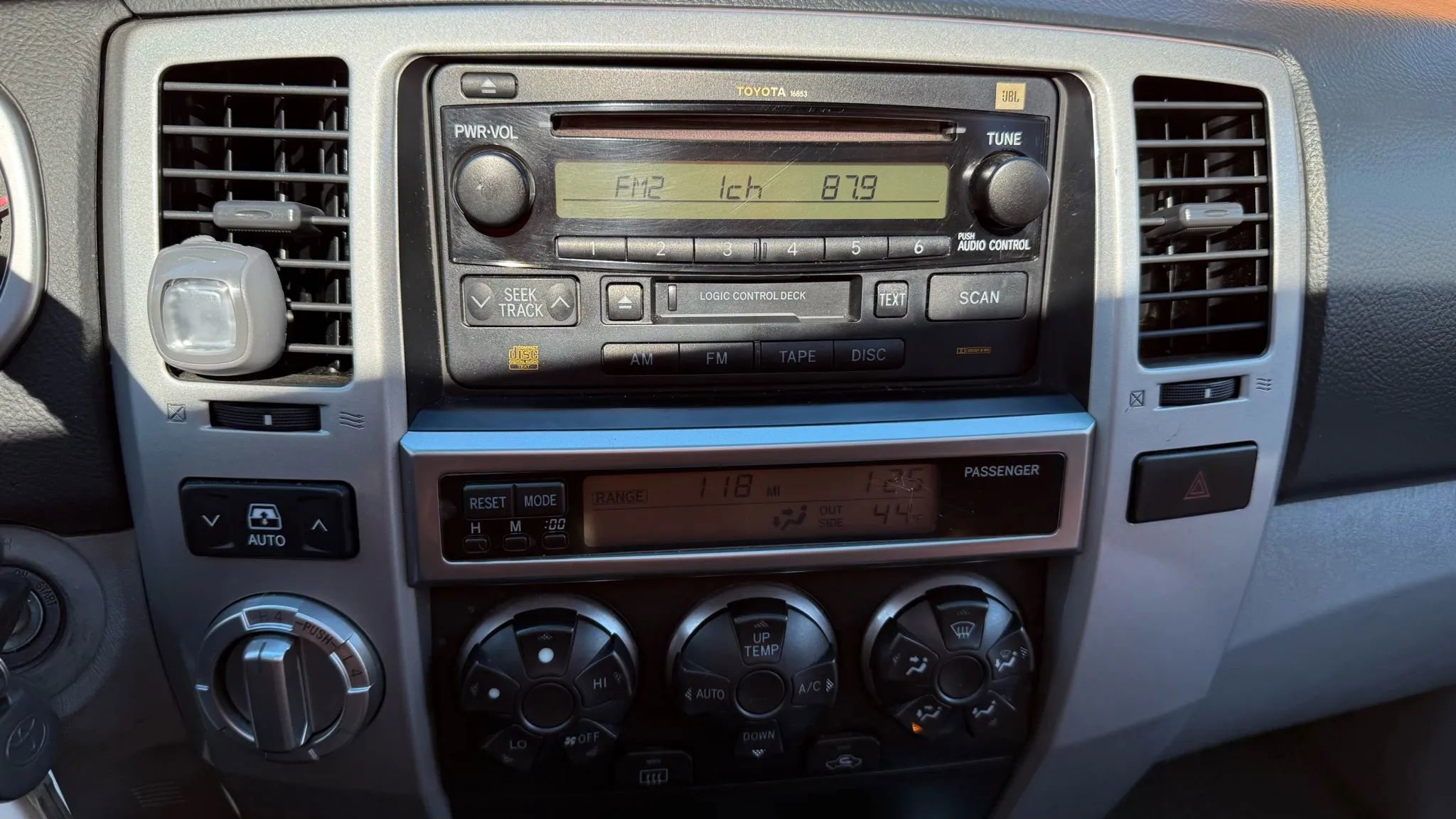 Used 2004 Toyota 4Runner SR5 image 25