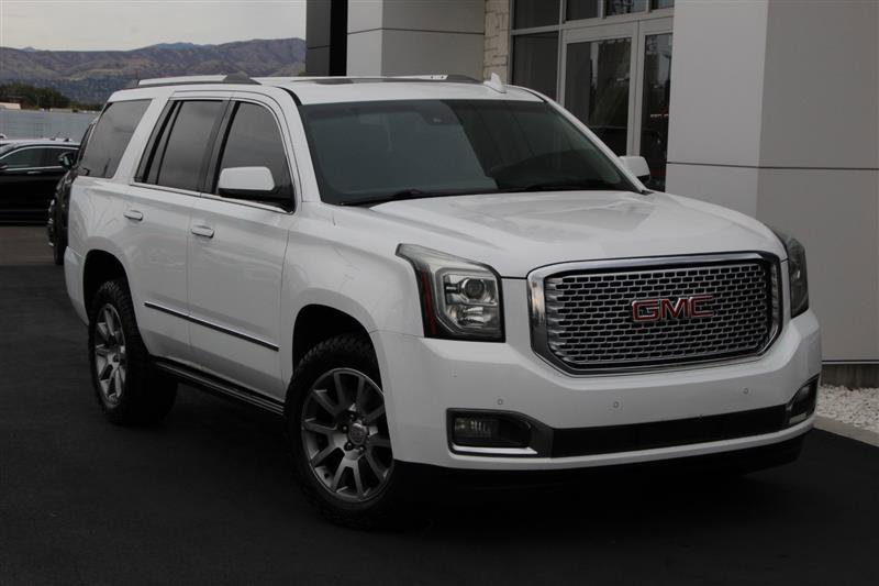 Used 2016 GMC Yukon Denali w/ Open Road Package AWD/4WD image 2