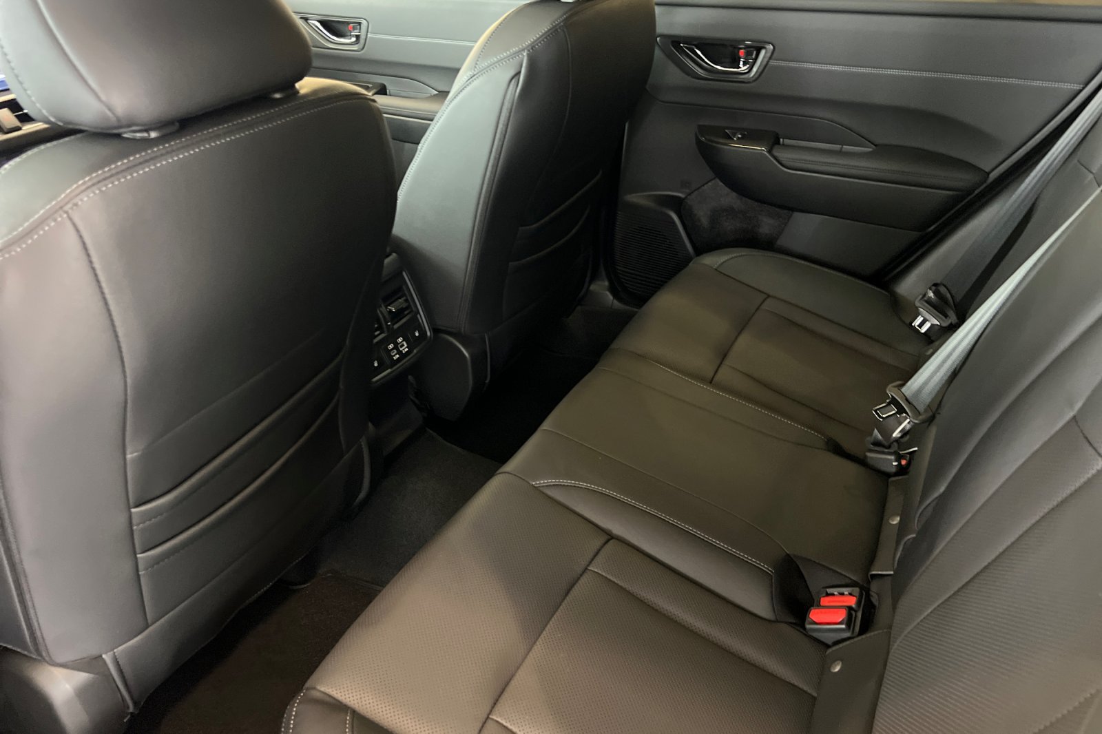 New 2026 Subaru Outback Touring XT AWD/4WD image 11