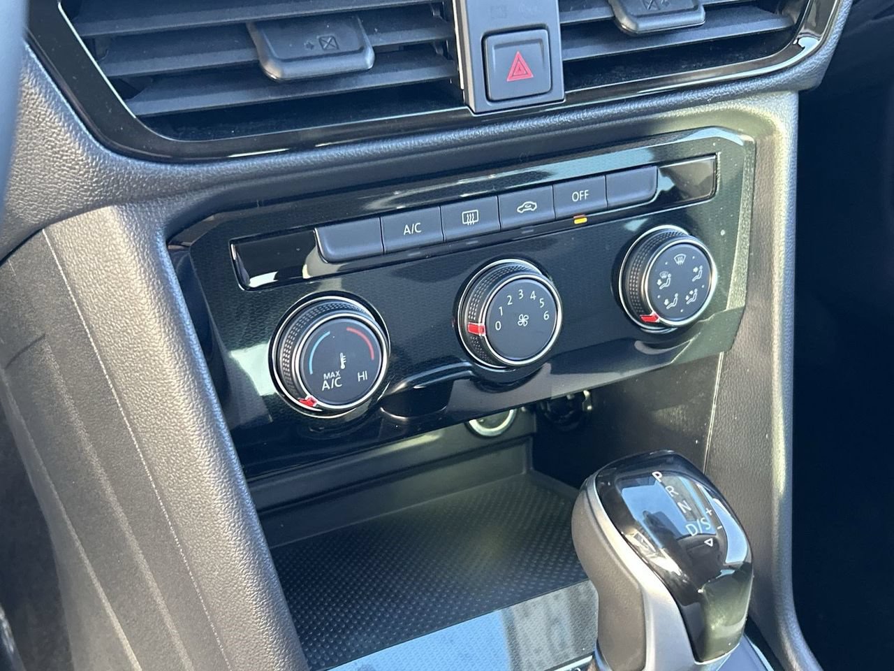 New 2026 Volkswagen Taos S FWD image 23