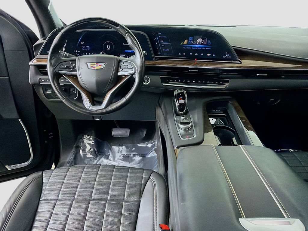 Used 2023 Cadillac Escalade Sport Platinum w/ LPO, ONYX Package AWD/4WD image 34