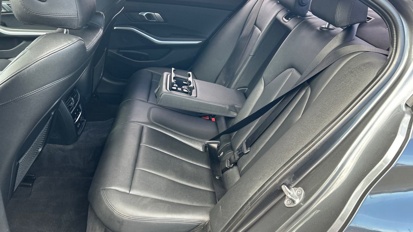 Used 2019 BMW 330i xDrive xDrive w/ M Sport Package image 10