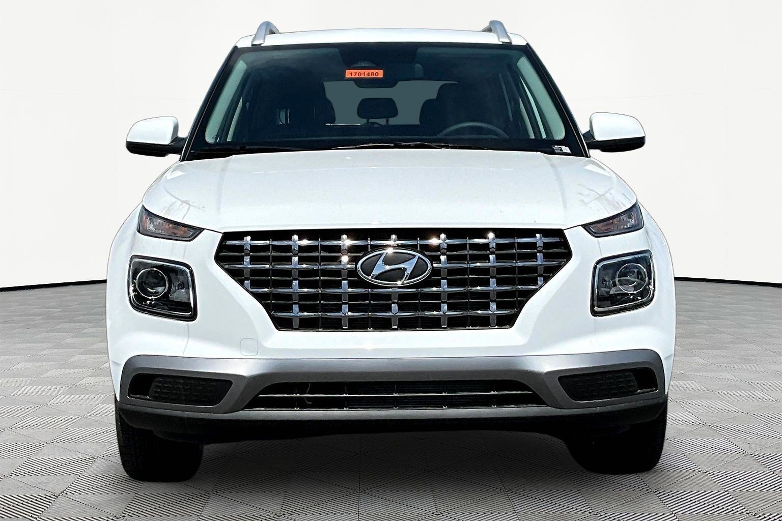 New 2026 Hyundai Venue SEL FWD image 2