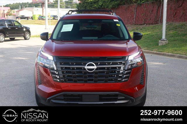 Certified 2026 Nissan Pathfinder SV FWD image 2