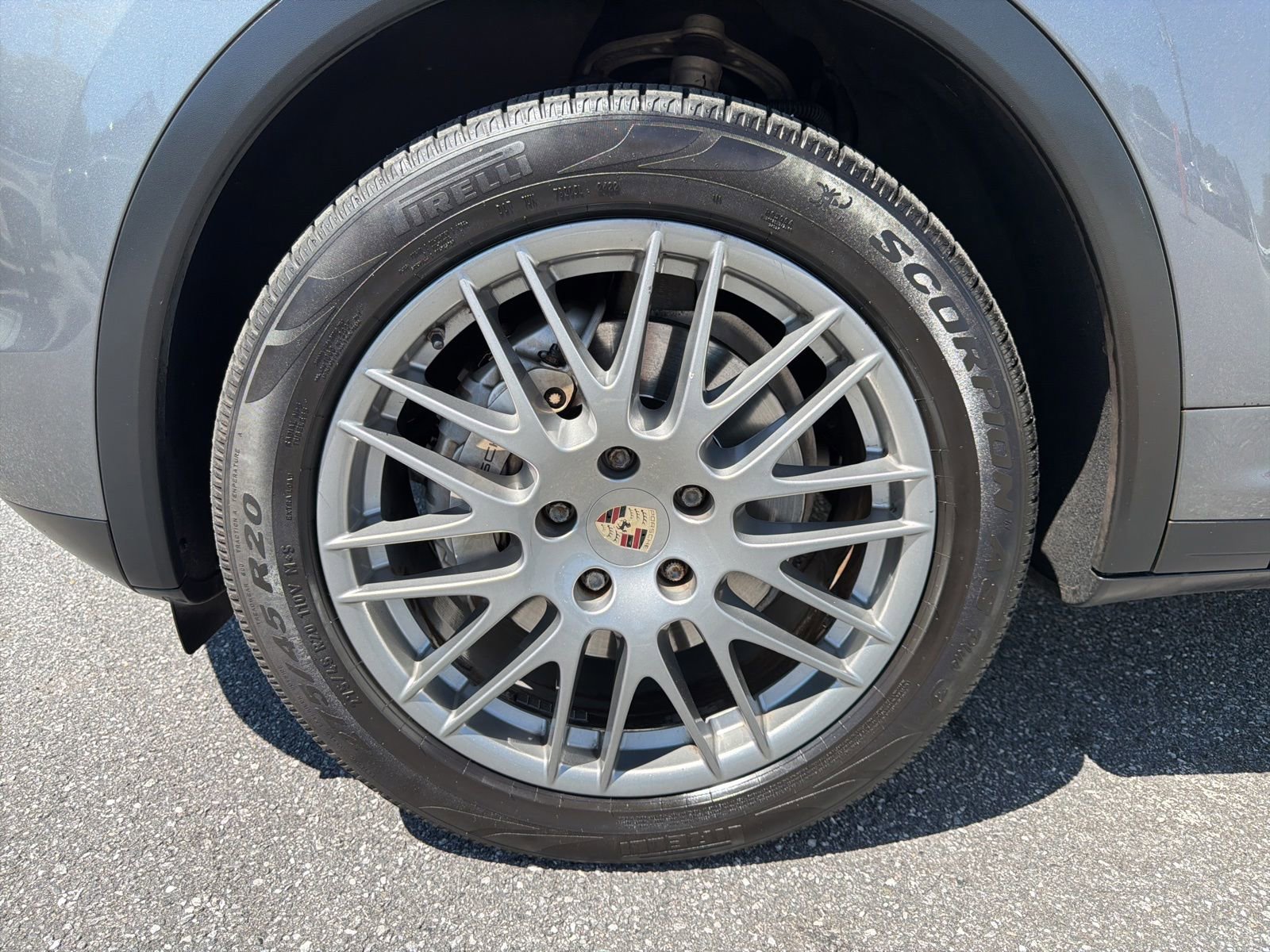 Used 2012 Porsche Cayenne S AWD/4WD image 9