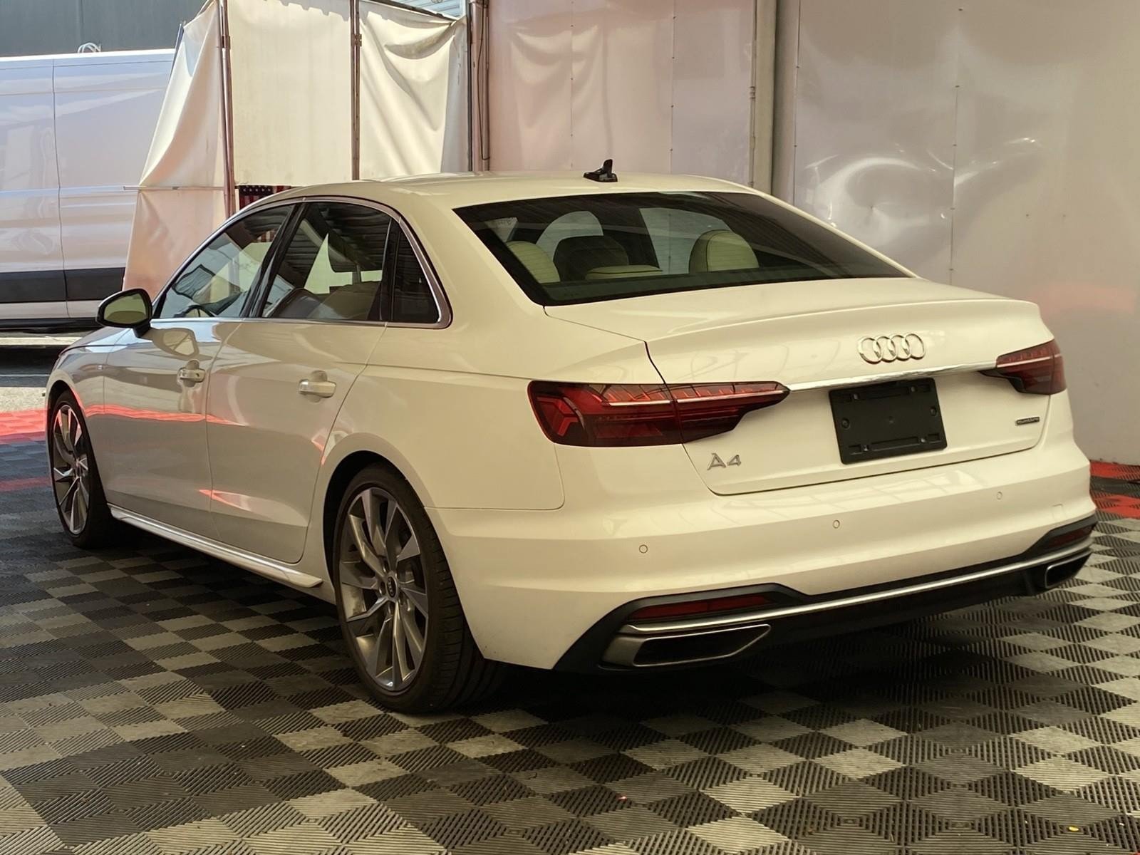 Used 2022 Audi A4 2.0T Premium Plus AWD/4WD image 4
