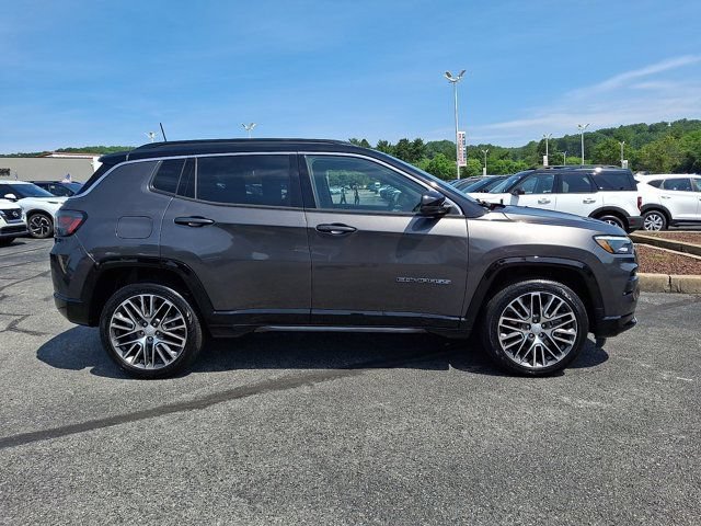 Certified 2023 Jeep Compass Limited w/ Elite Group AWD/4WD image 9